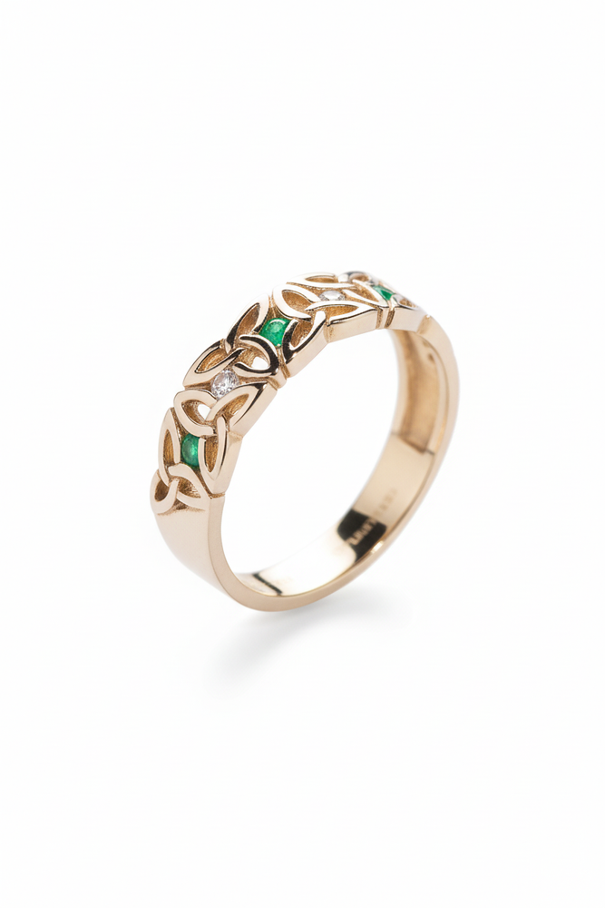 10 ct  Celtic Knot Ring with Emeralds
