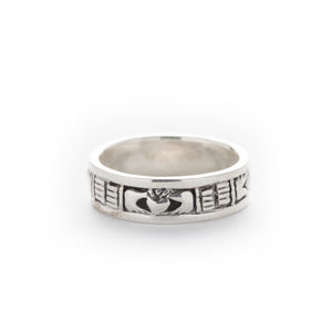 Ladies Claddagh Band