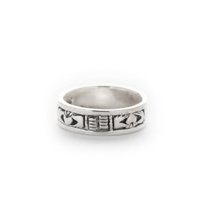 Ladies Claddagh Band